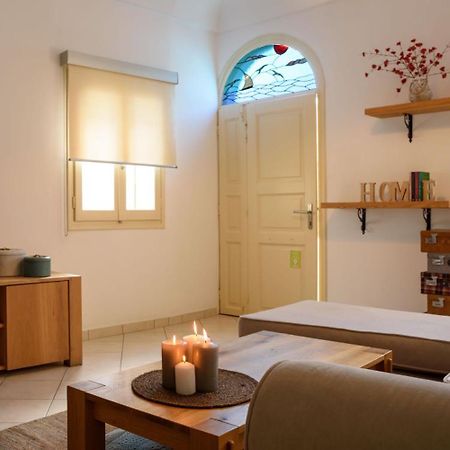Suite Home Santorini Фира Екстериор снимка