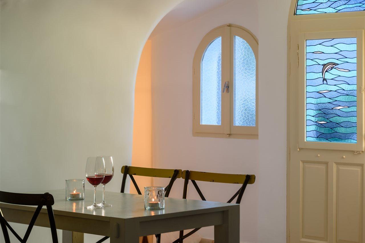 Suite Home Santorini Фира Екстериор снимка