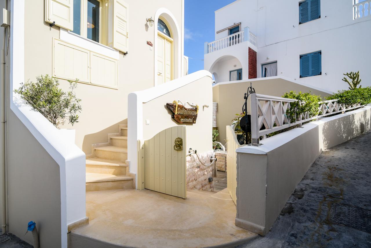 Suite Home Santorini Фира Екстериор снимка