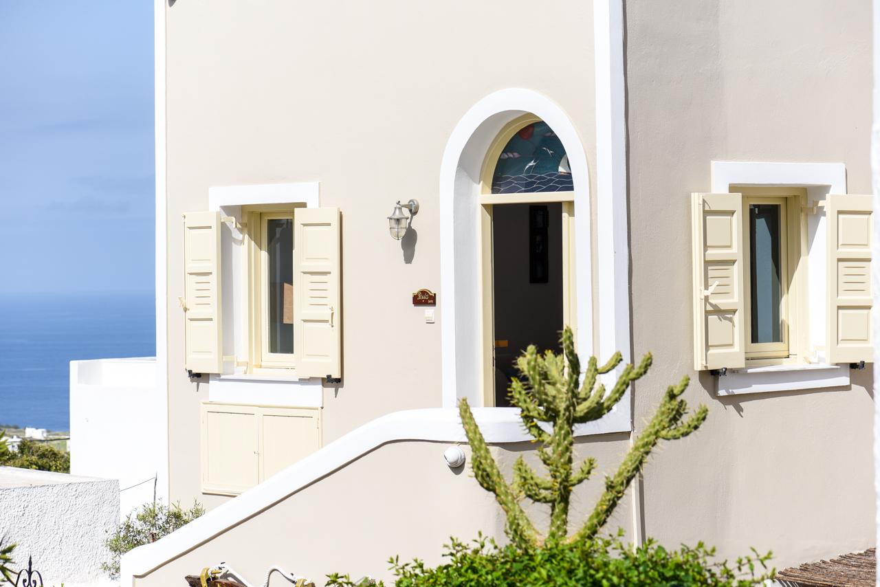Suite Home Santorini Фира Екстериор снимка