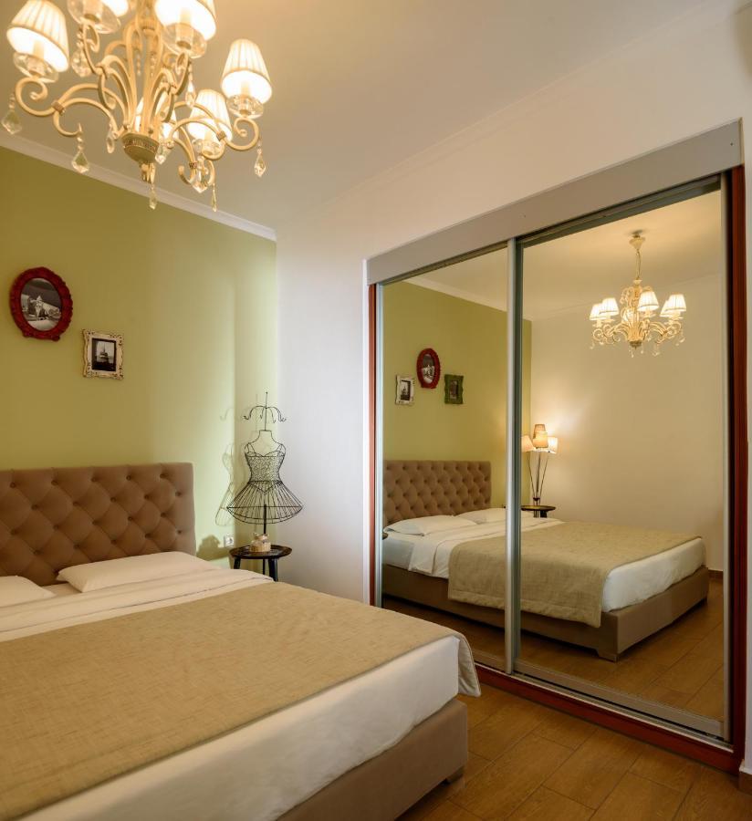 Suite Home Santorini Фира Екстериор снимка