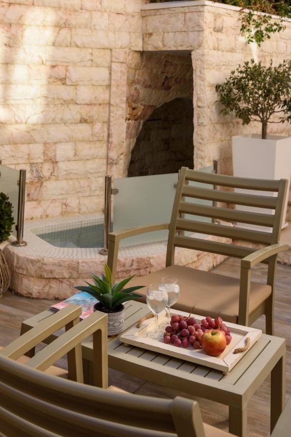 Suite Home Santorini Фира Екстериор снимка