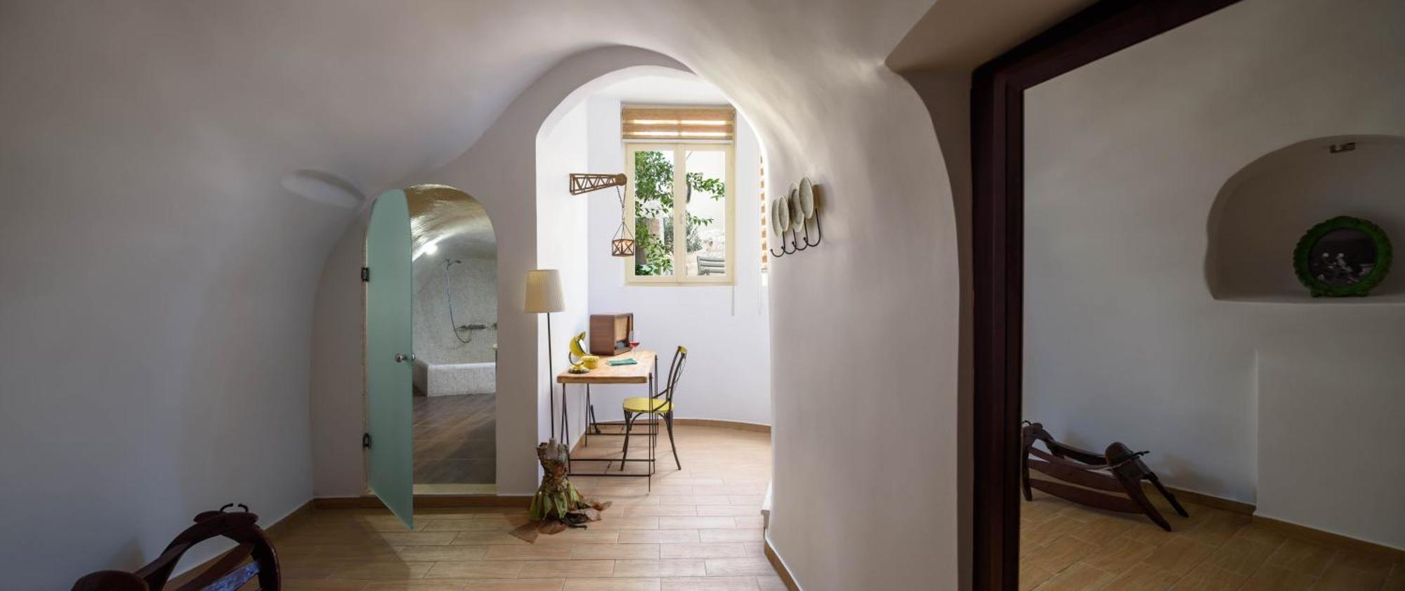 Suite Home Santorini Фира Екстериор снимка